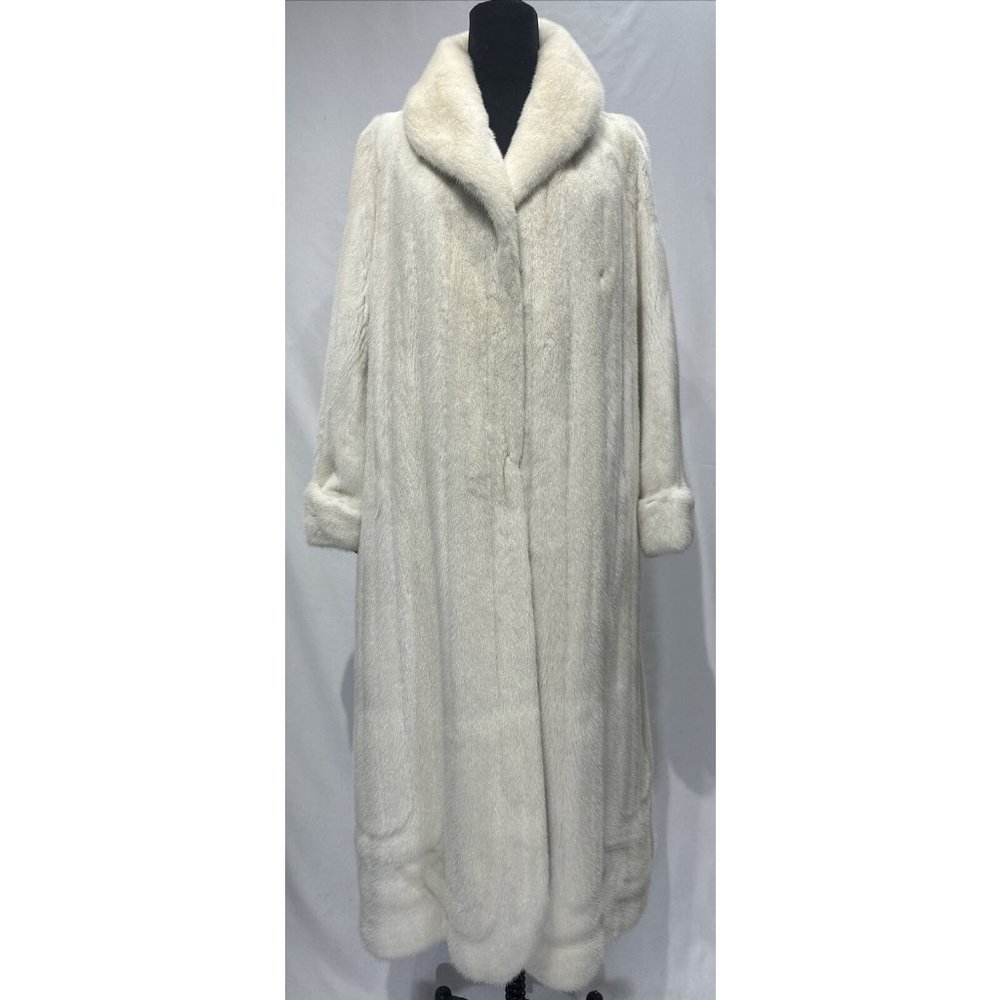 White Mink Natural Coat (38591)